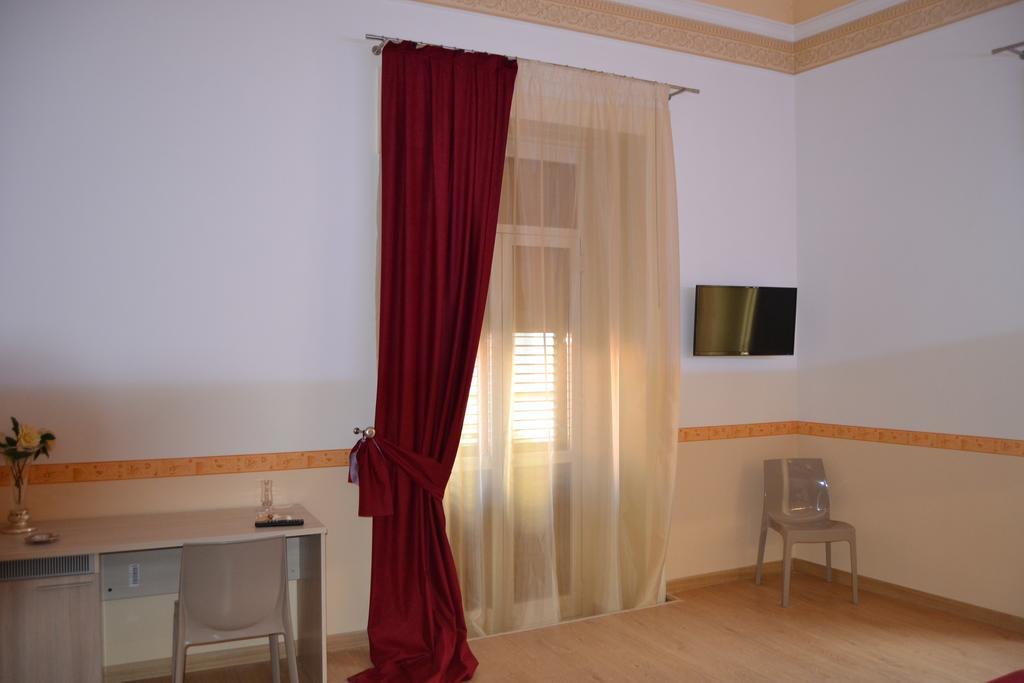 B&B The Queens Foggia Exterior foto